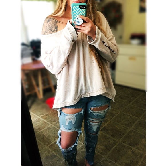 Free People Sweaters - Free People Slouchy light weight sweater ☕️